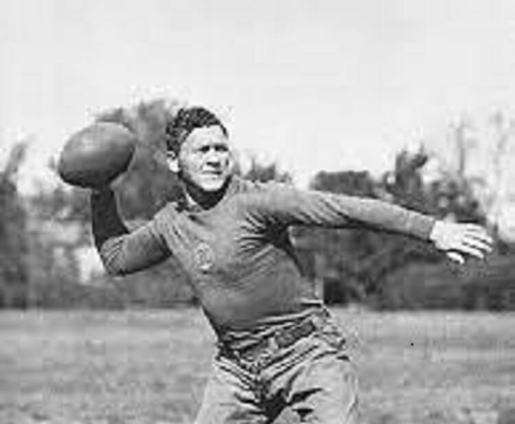 10-greatest-coaches-in-NFL-History-Curly-Lambeau